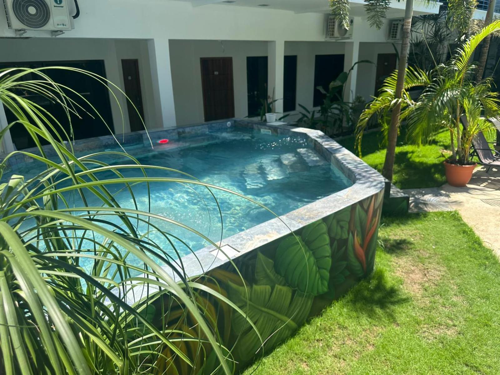 Private Fully Furnished Home At Wide Mouth Frog Hostel 奎波斯城 外观 照片
